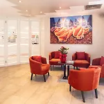 Mercure Raphael Centre Hotel