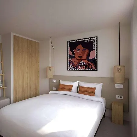 Hotel Mercure Raphael Centre 4*
