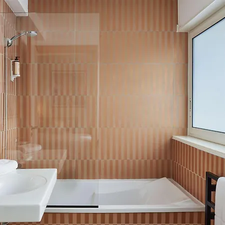 Hotel Mercure Raphael Centre