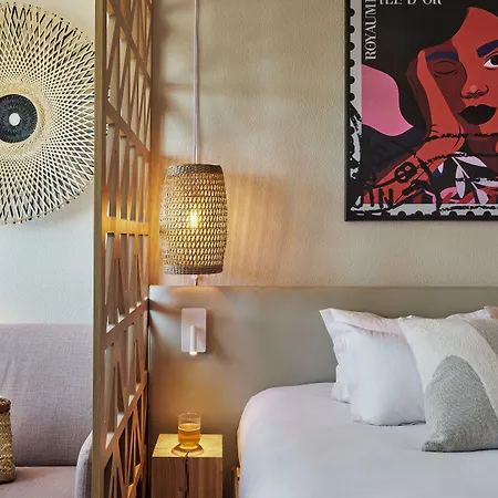 Mercure Raphael Centre 4*