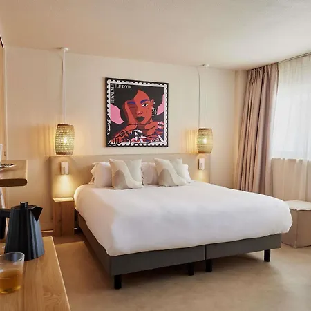 Mercure Raphael Centre فندق