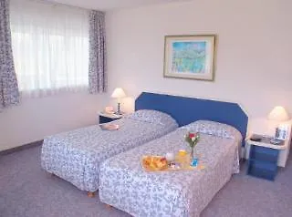 Mercure Raphael Centre Hotel