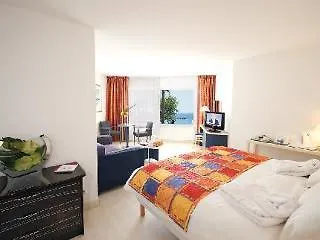 Mercure Raphael Centre מלון 4*