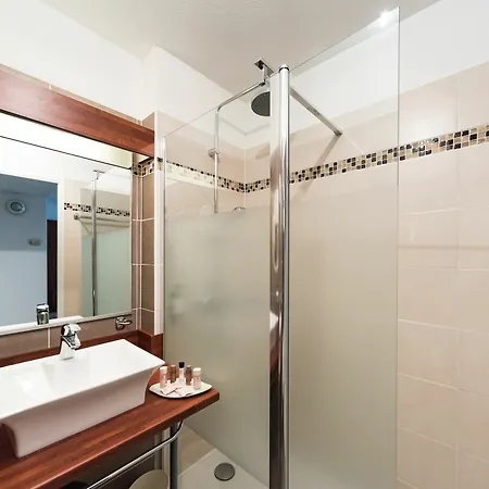 Hotel Mercure Raphael Centre