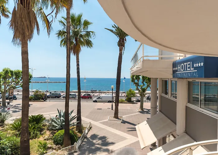 Mercure Raphael Centre מלון