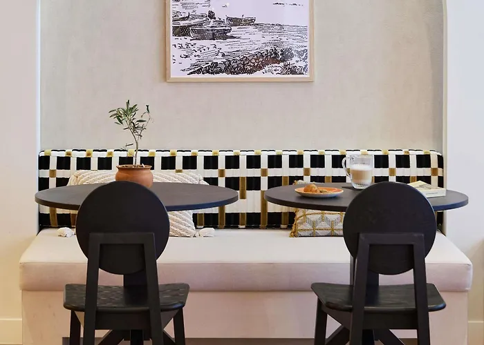 Mercure Raphael Centre מלון