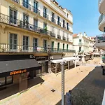 Mercure Raphael Centre Hotel 4*