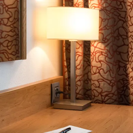 Hotel Mercure Raphael Centre Saint-Raphaël