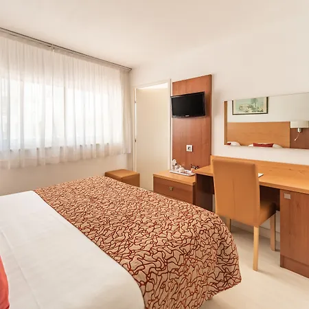 Mercure Raphael Centre Hotel
