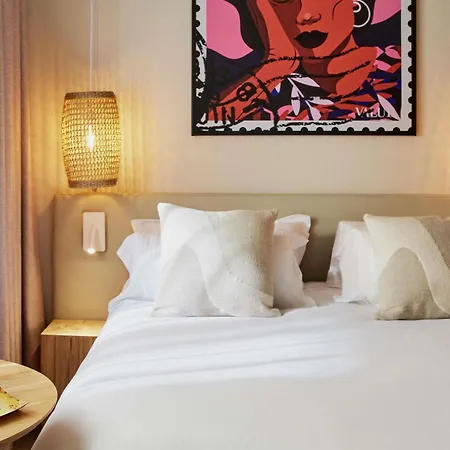 Mercure Raphael Centre 4*