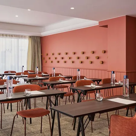 Mercure Raphael Centre