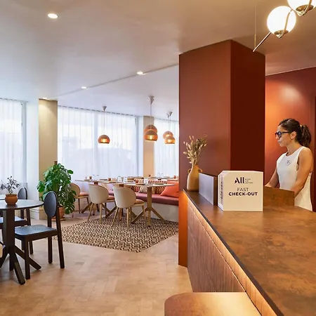 Mercure Raphael Centre Hotel Saint-Raphaël