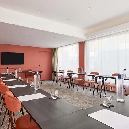 Mercure Raphael Centre Szálloda 4*