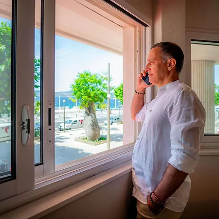 Mercure Raphael Centre מלון 4*