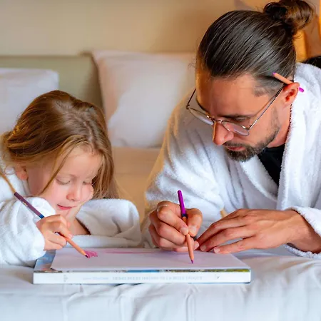 מלון Mercure Raphael Centre