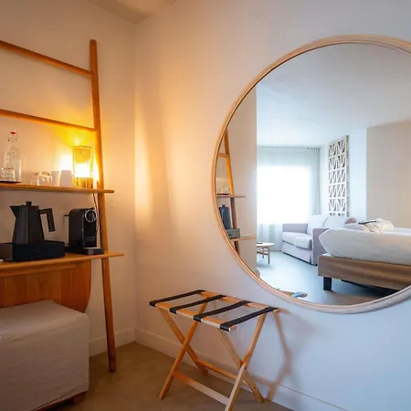 מלון Mercure Raphael Centre