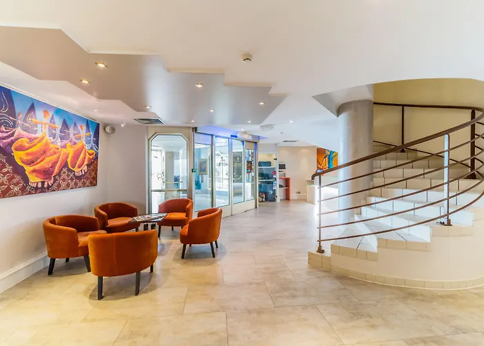 Ξενοδοχείο Mercure Raphael Centre