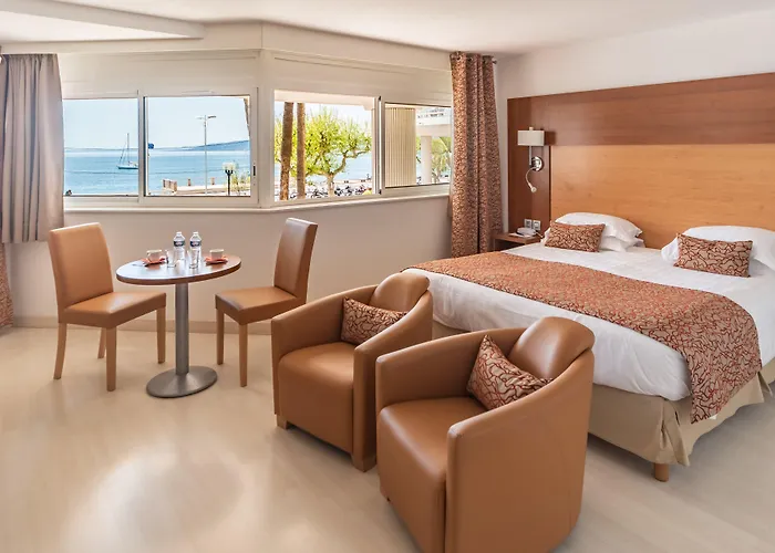 Mercure Raphael Centre Ξενοδοχείο Saint-Raphaël