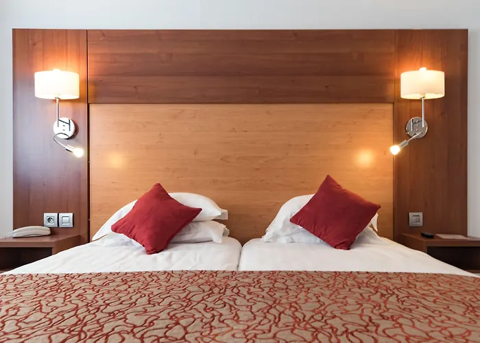 Mercure Raphael Centre Ξενοδοχείο 4*